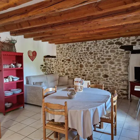 Joyeux - L'olivier - En Cevennes *